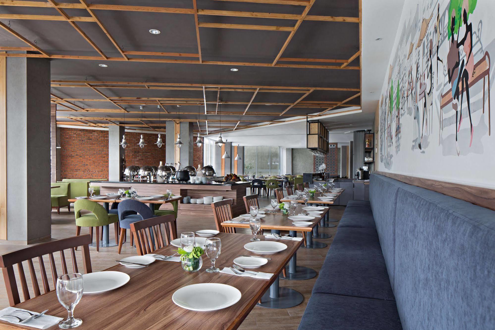 Ayaka Hotel 3*